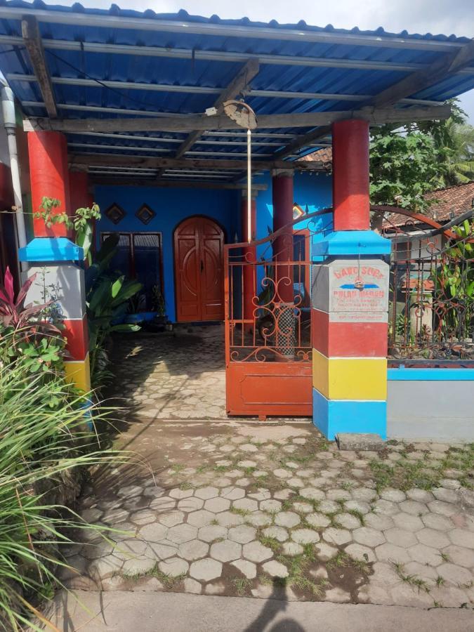 Red Beach Homestay Pasanggaran Kültér fotó