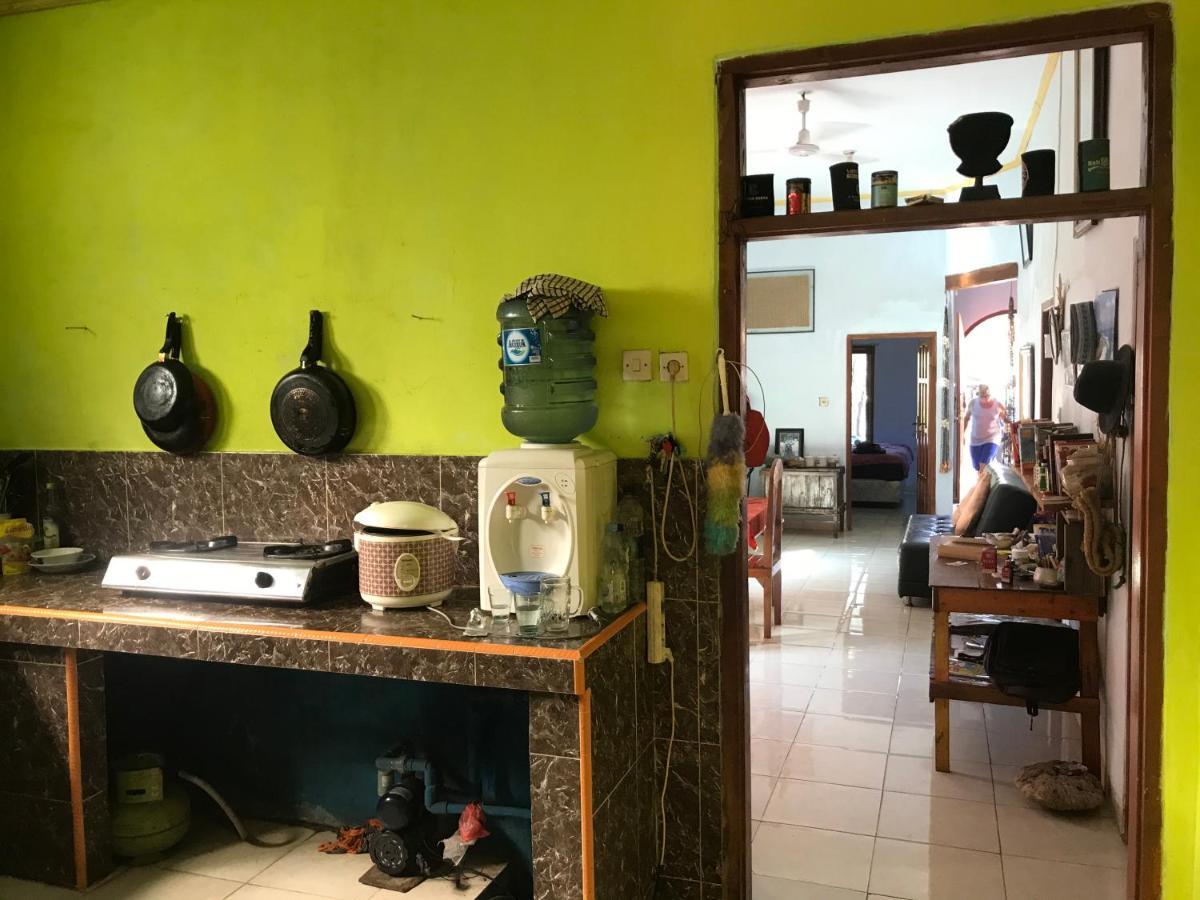 Red Beach Homestay Pasanggaran Kültér fotó